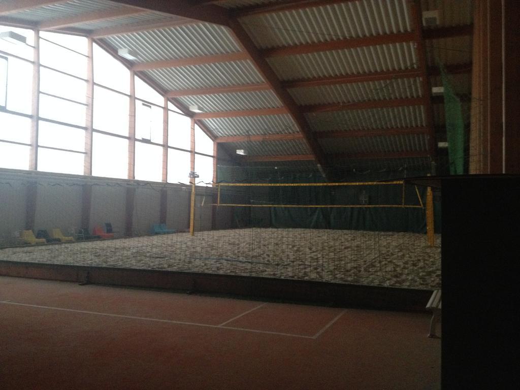 Pension Tennisweber Schwechat Exterior foto